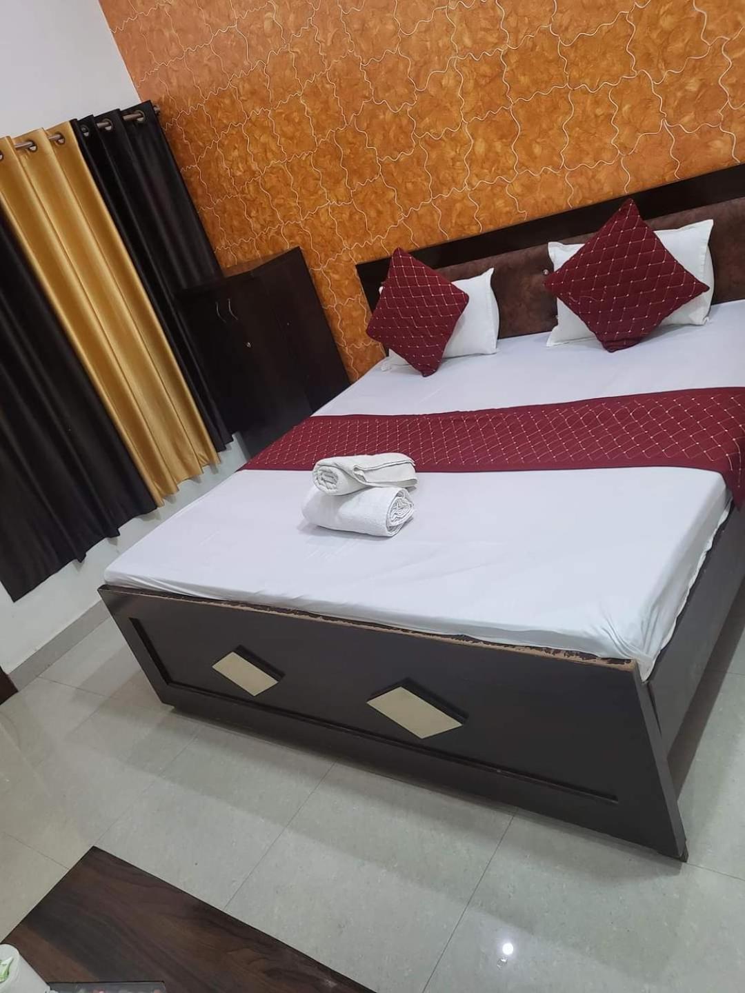 Ramam Hotel By Naavagat 700Mtr From Shri Ram Janambhumi Ayodhya Esterno foto